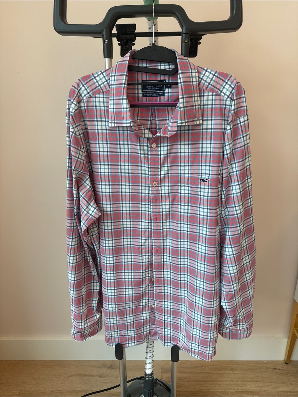 Vineyard Vines Men's Pink Plaid Long-Sleeve Button-Down Shirt